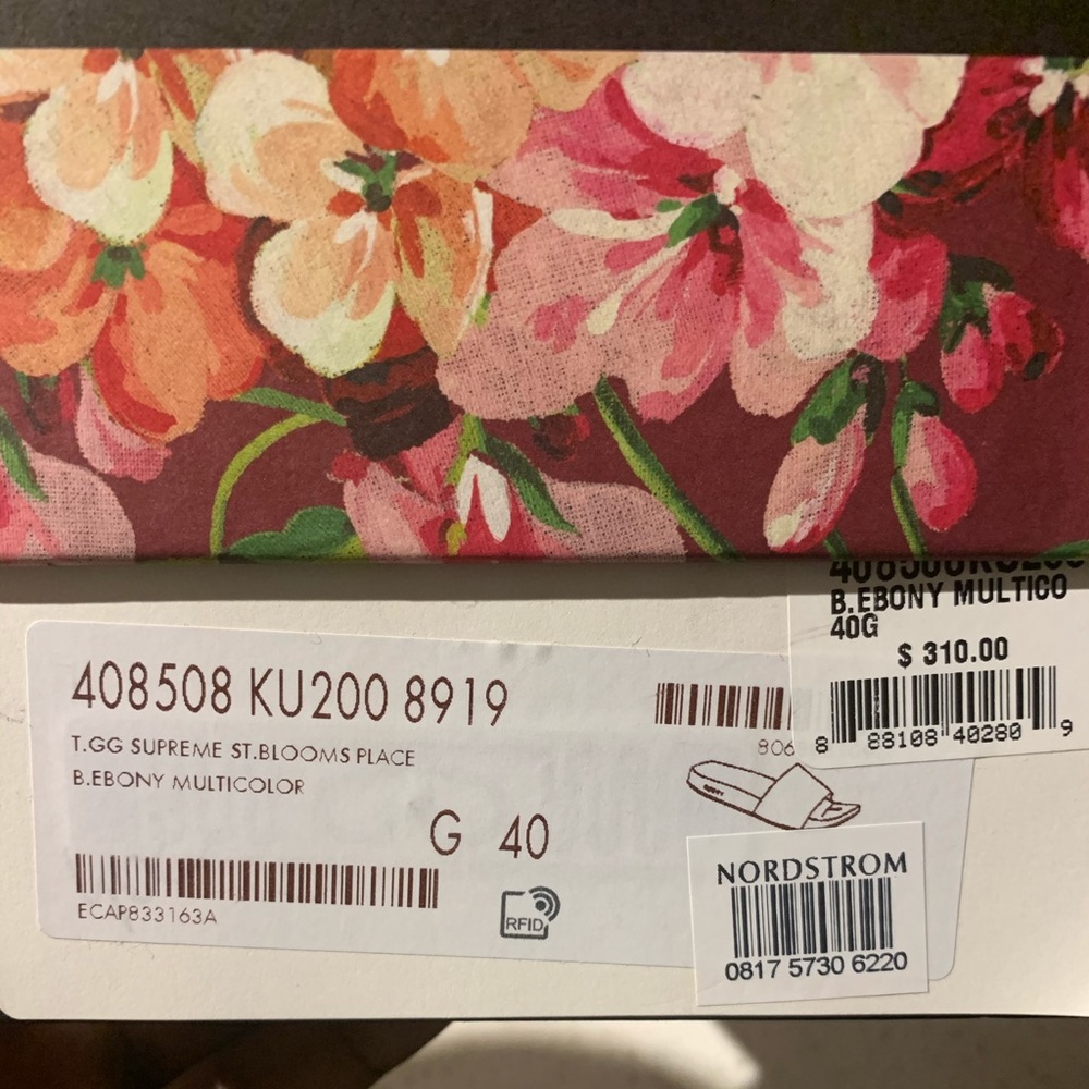 Women's Gucci Slides